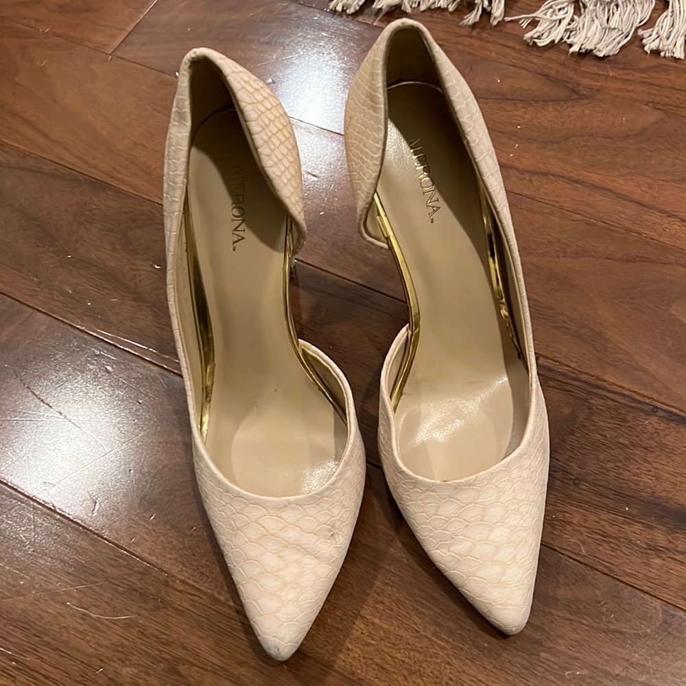 Merona nude/blush pumps